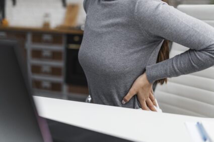 Règles douleureuses : LFI / NUPES veut offir un congé menstruel, les autres ont refusé et veulent voir les femmes souffrir au travail !